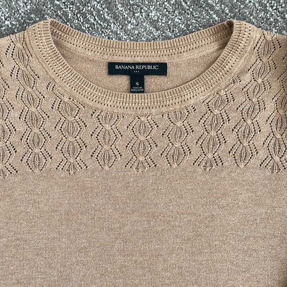 Banana Republic crew neck sweater, Sz S - Picture 2 of 3